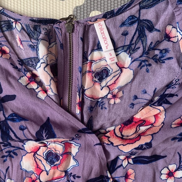 High low dress - Picture 2 of 2